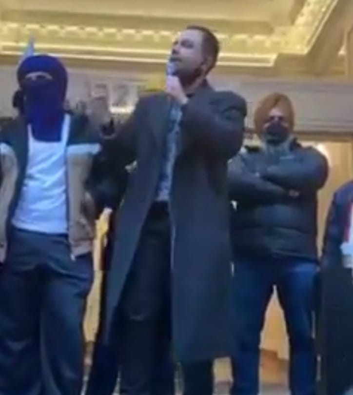 Mo Dhaliwal a video released, said the war will start with the return of agricultural laws