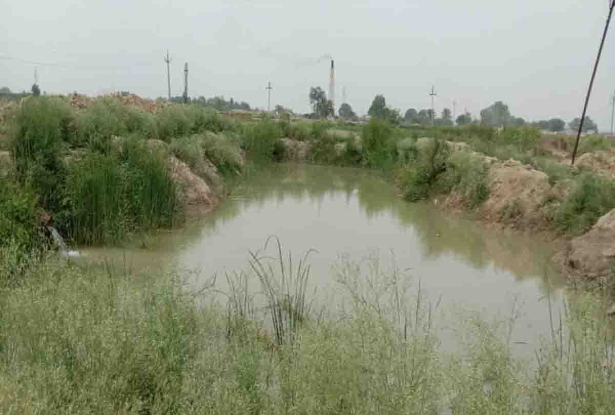 Etawah: Girl child dies after falling into a waterlogged pit while playing
