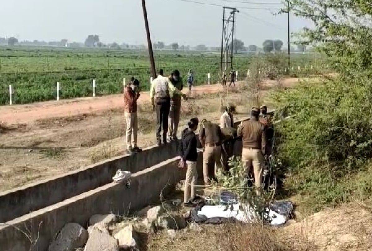 Agra Yamuna Expressway Murder News: woman found dead near yamuna expressway in agra