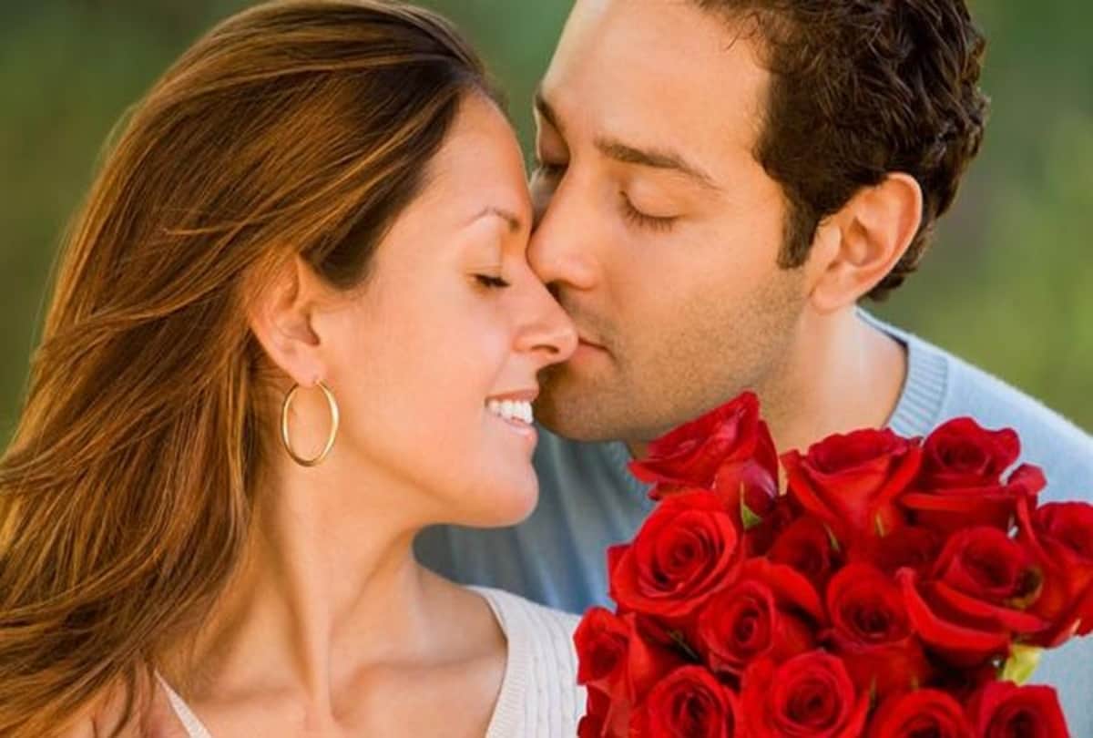 Rose Day 2024 Date Significance Valentine Week First Day 7 February History in hindi