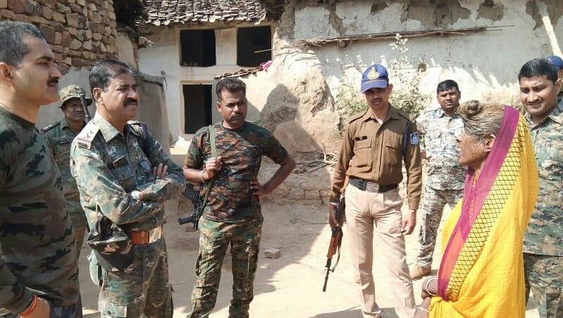 village,SP,police,gang,prize