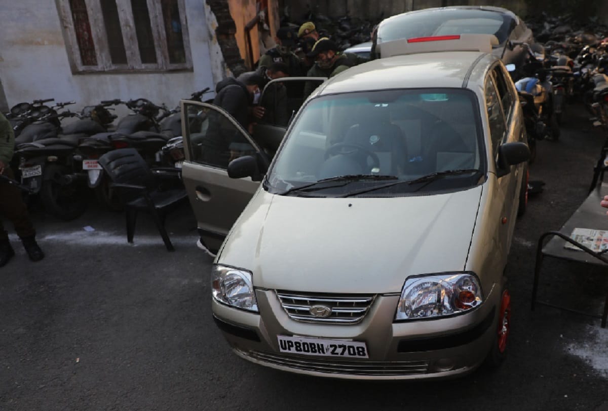 Kanwaljeet of Patiala bought Agra number car