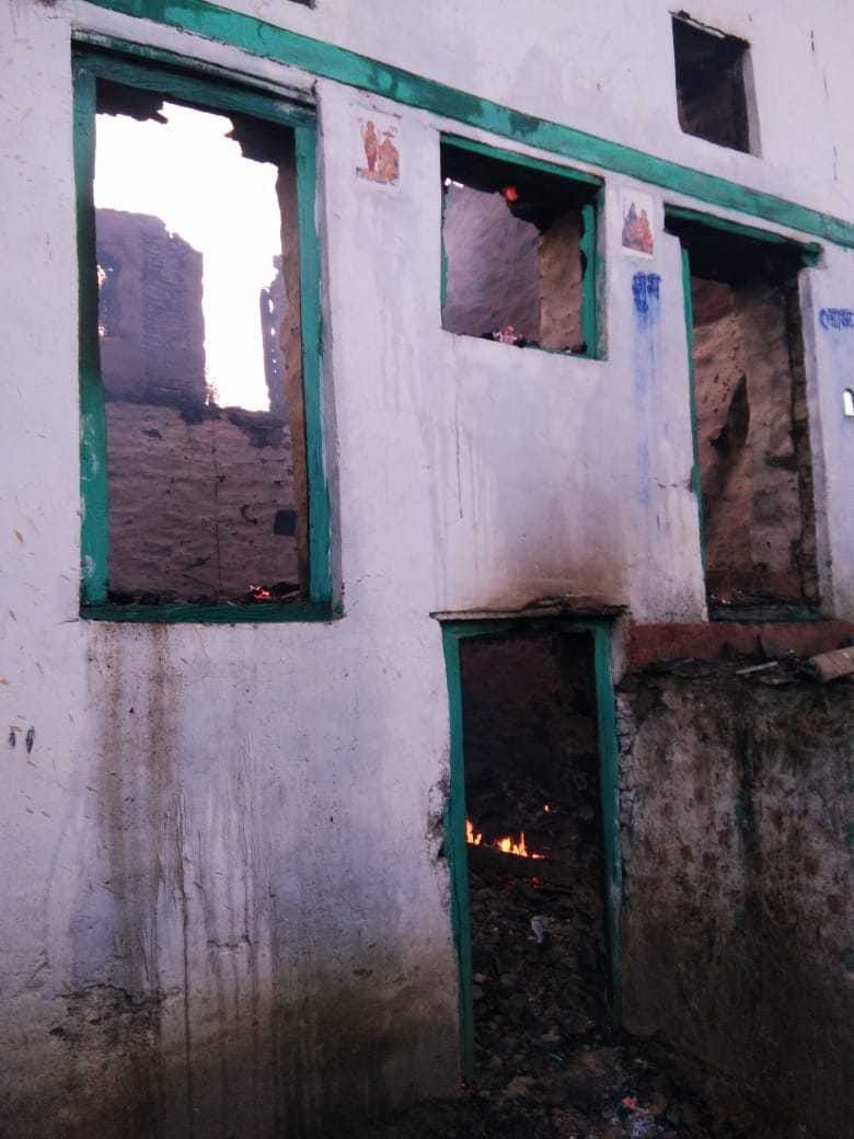 Due to fire, double-storey house in Gaduda village, loss of seven lakhs