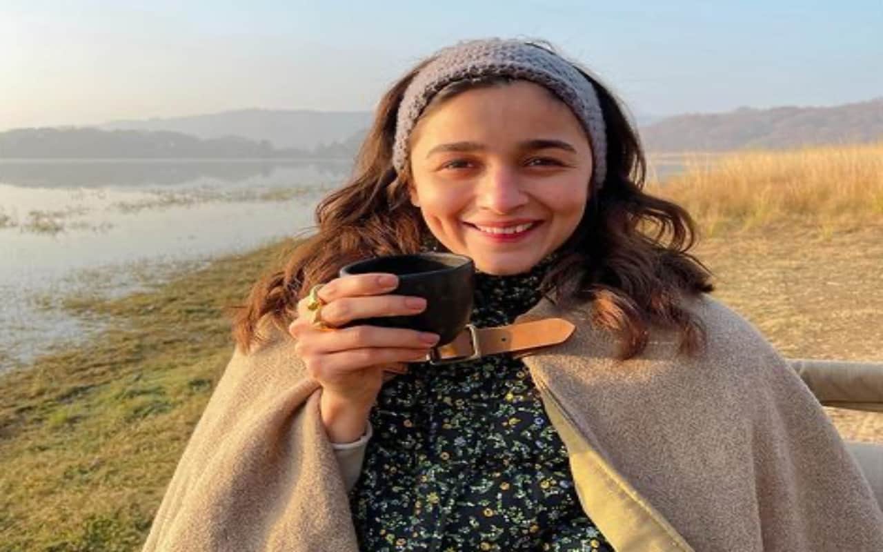 Alia Bhatt becomes water baby in her recent bikini pictures from Maldives