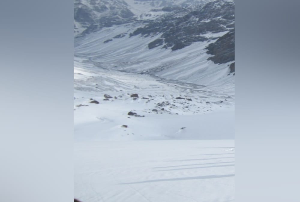 Chinese Army Gone From Indo China Border After Bitter cold and snowfall while Indian Army Jawans Doing Duty