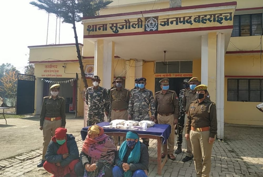 Bahraich police arrested three women while carrying charas.