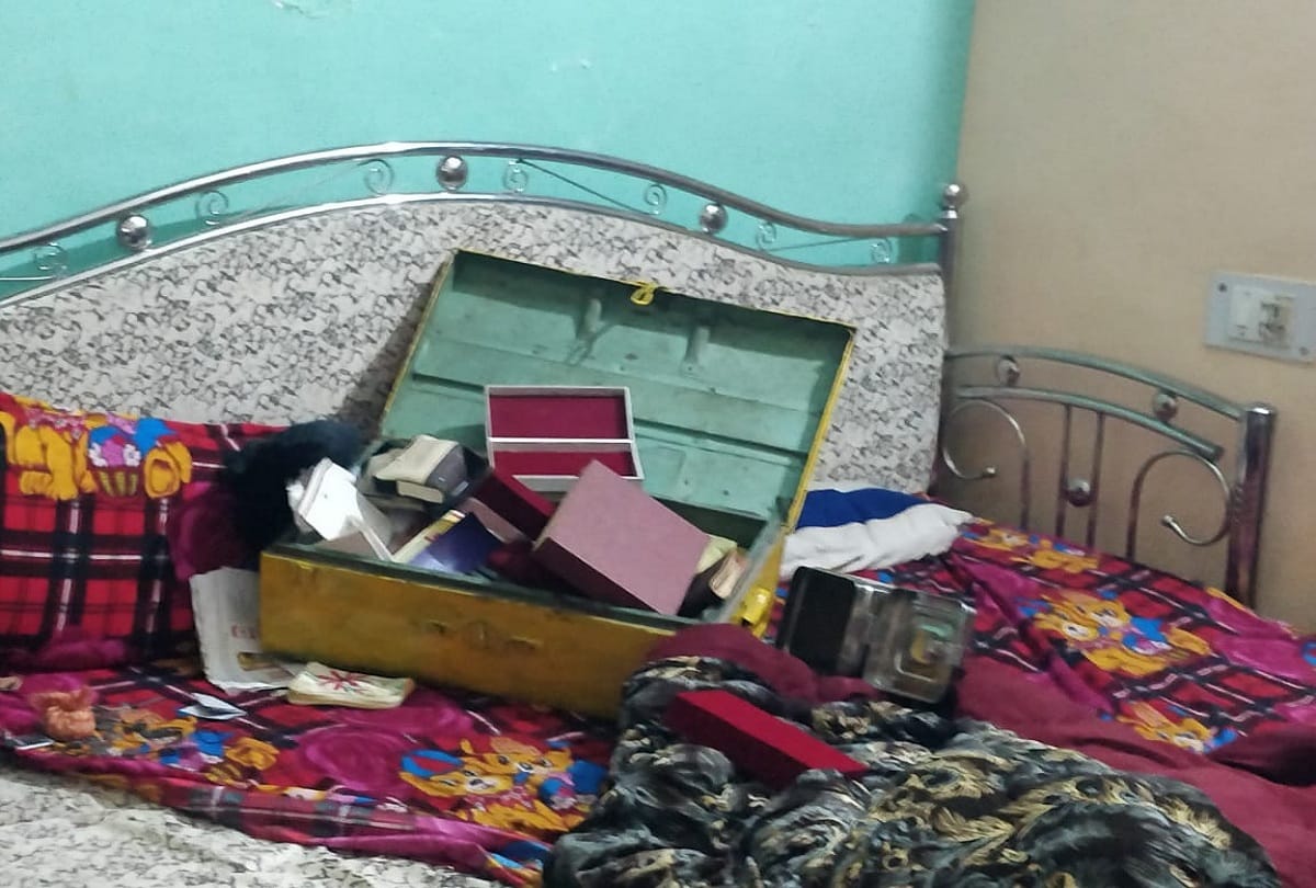 ghaziabad double murders case Stained stone brutality of incident is telling folded knife