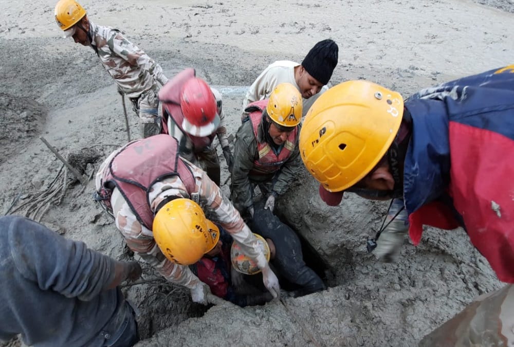 Uttarakhand Chamoli Glacier burst News: Army Soldiers Rescue Operation Amazing Photos