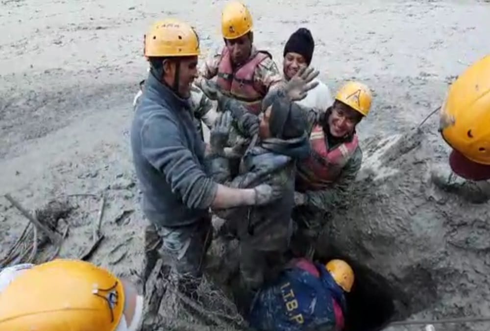 Uttarakhand Chamoli Glacier burst News: Army Soldiers Rescue Operation Amazing Photos