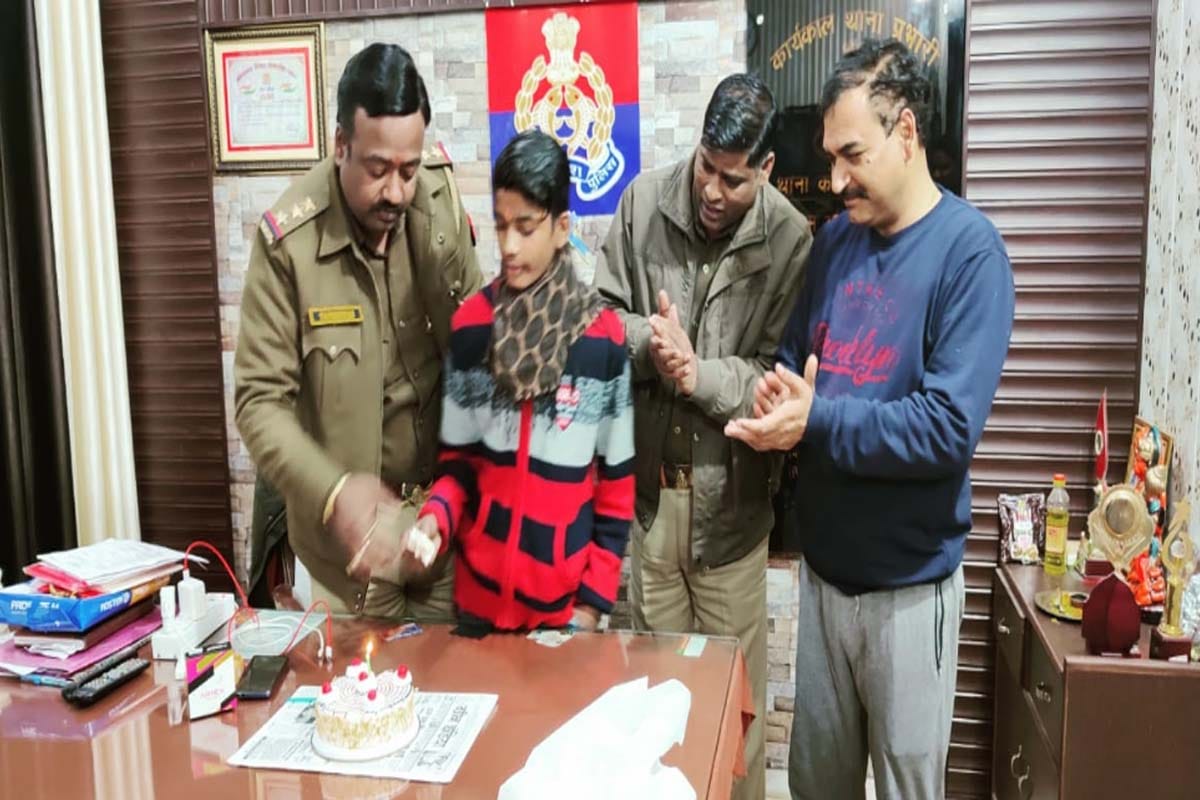 Mother hospitalized ... child Birthday celebrated in police station