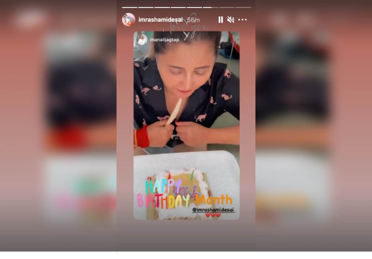 Rashmi Desai enjoys her pre-birthday celebrations, cuts cake