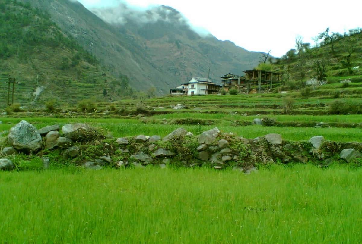 Offbeat Destinations In Kashmir Know 10 Beautiful Tourist Village To Visit In Jammu And Kashmir