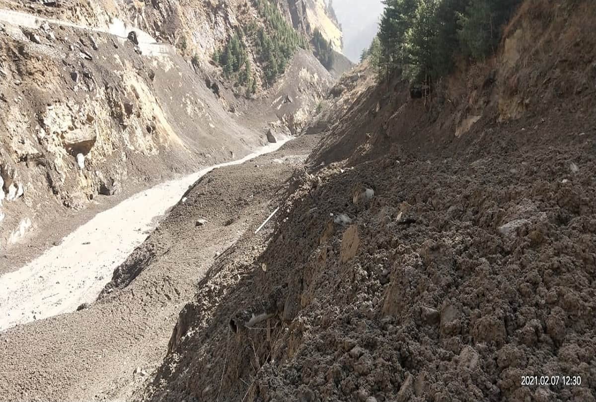Uttarakhand Glacier Burst: Meerut boy calls from chamoli, said we survived but hungry from two days