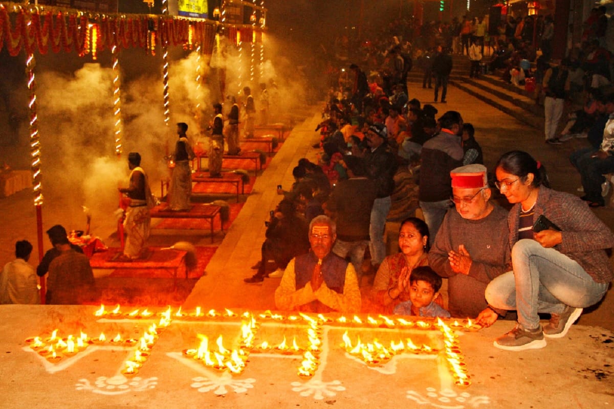 Uttarakhand Chamoli news prayer to maa Ganga aarti in Kashi Varanasi