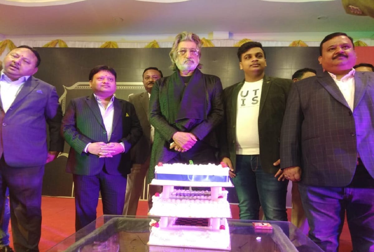 Dealer Meet organized in Deoria, actor Shakti Kapoor attends event