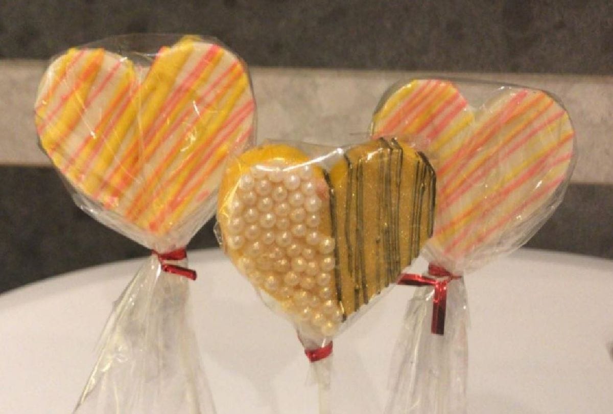 Chocolate Day Valentine Week 2021 chocolate day celebration in agra