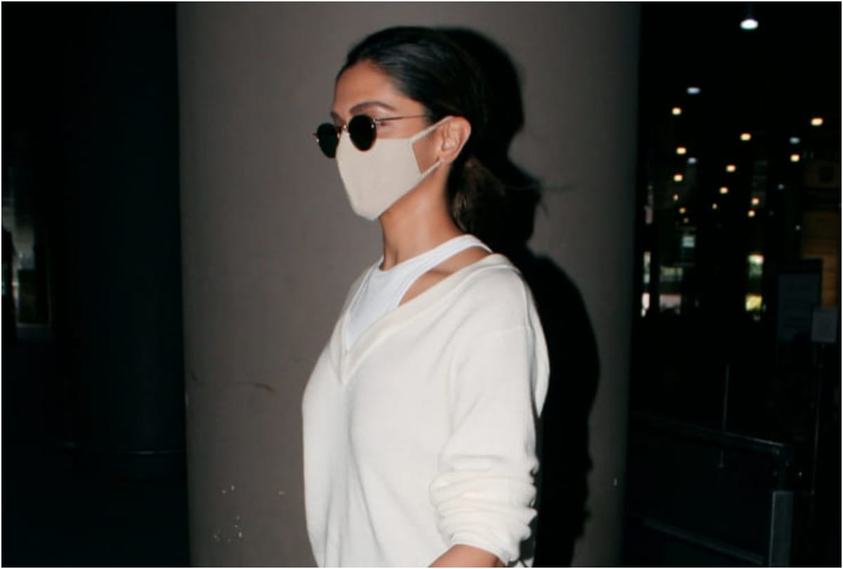 Ranveer Singh joined sister Ritika Bhavnani birthday celebration along with parents Deepika padukone was missing