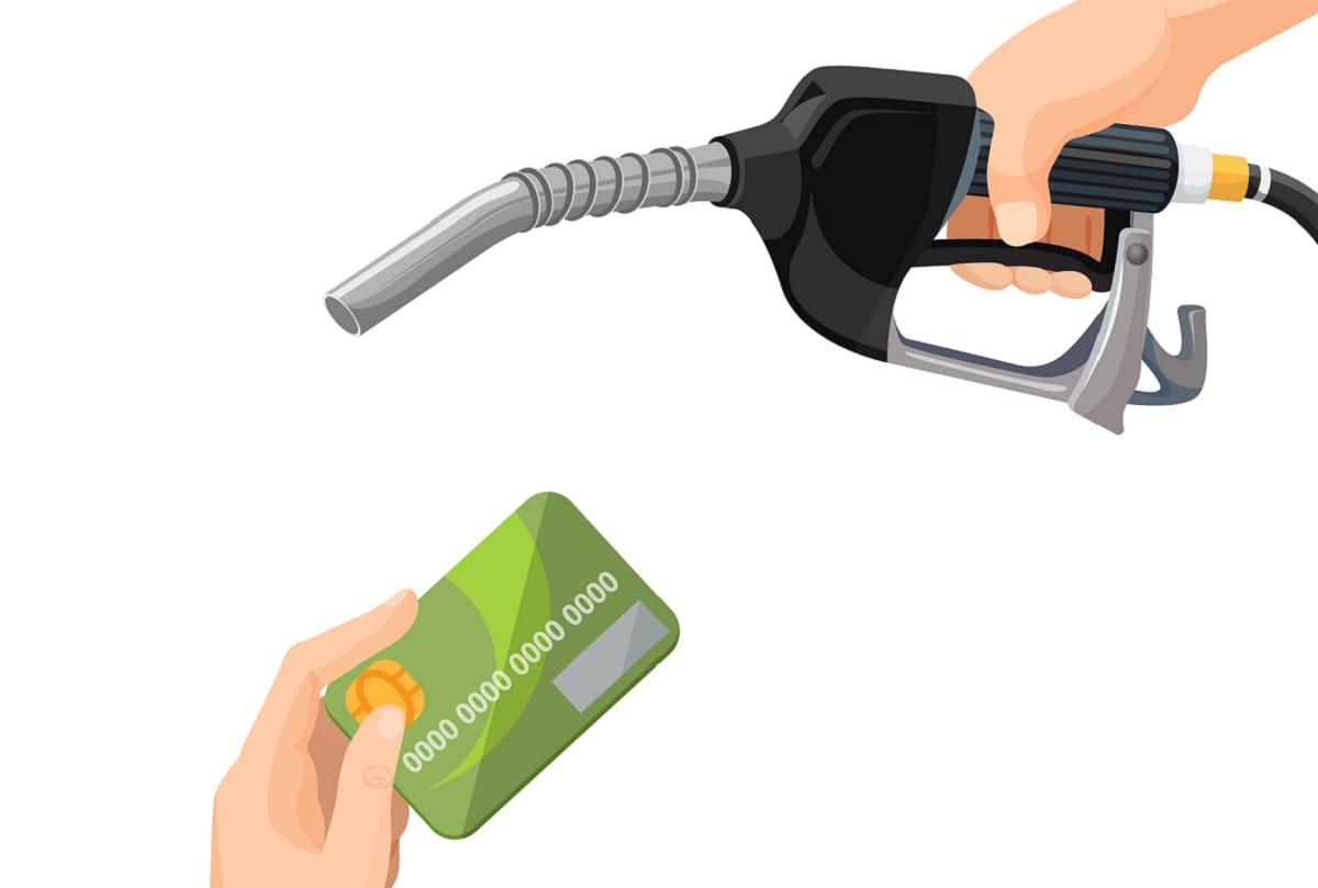 get reward points cashback and other benefits from petrol diesel fuel card