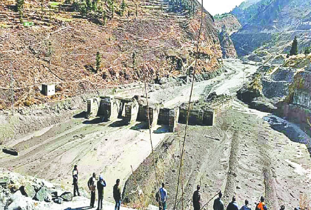 uttarakhand chamoli news : Unscientific cutting of hills destroying balance