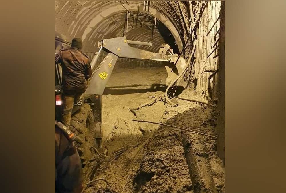 Uttarakhand Chamoli news: Water come out during digging in tapovan tunnel