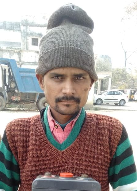 A prize thief of 15 thousand rupees arrested