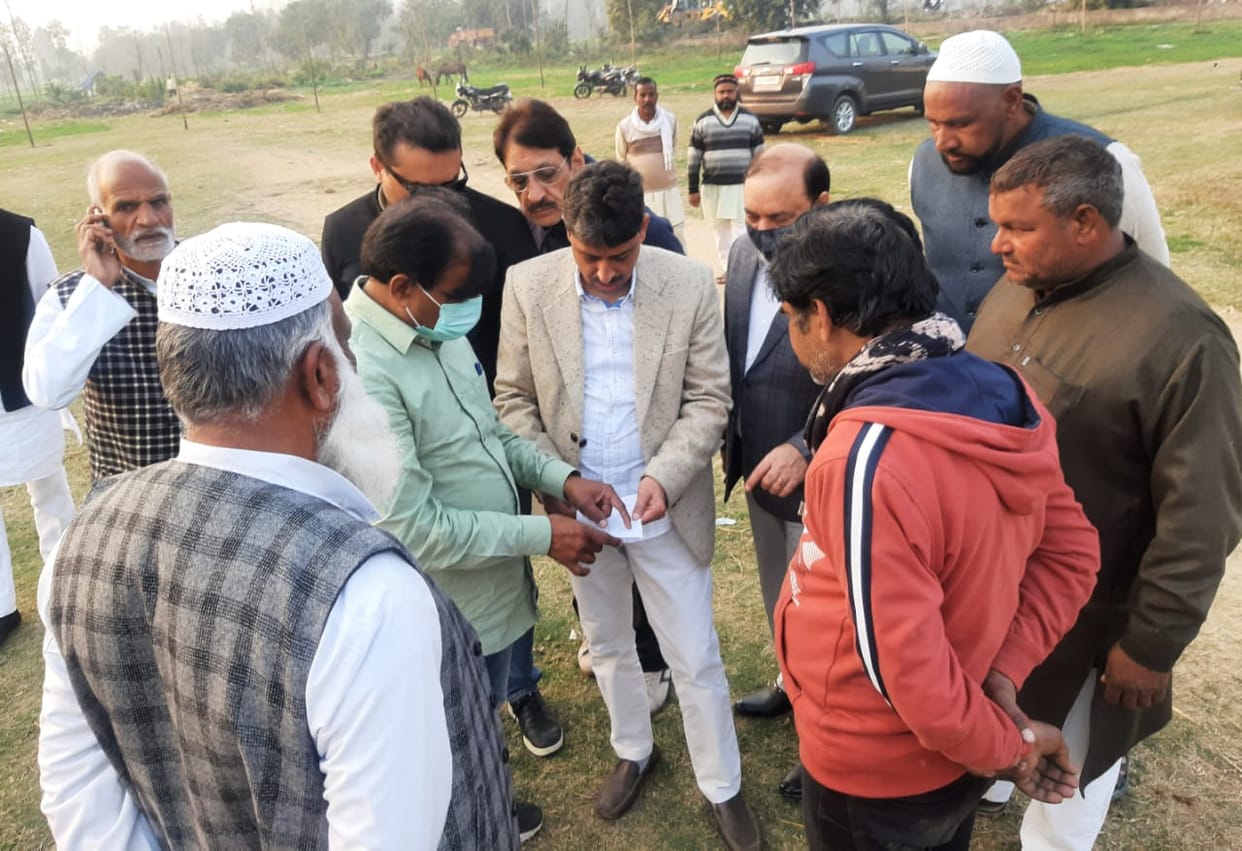 Congressmen put on strength for Priyanka's Kisan Samvad Panchayat