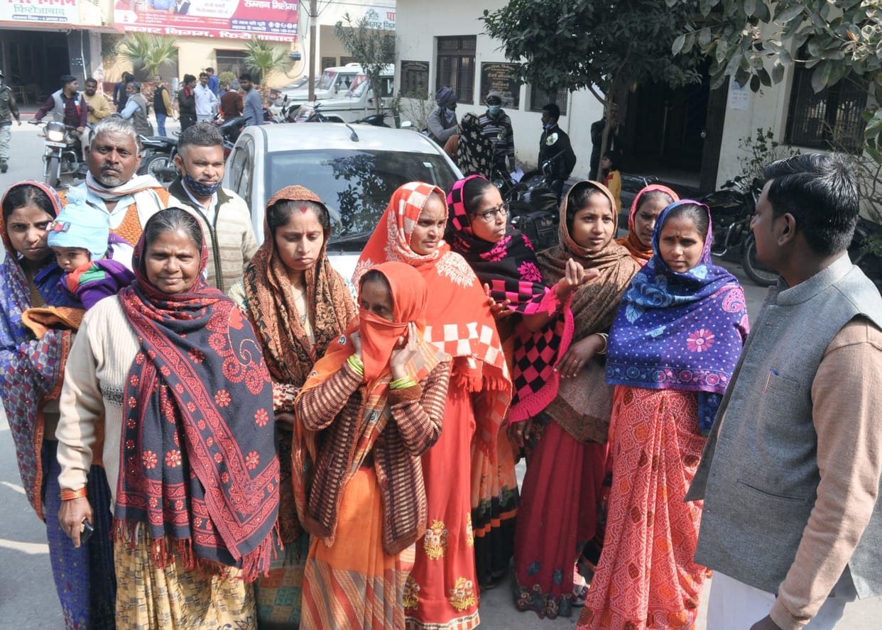 Women reached water department due to problem of contaminated water