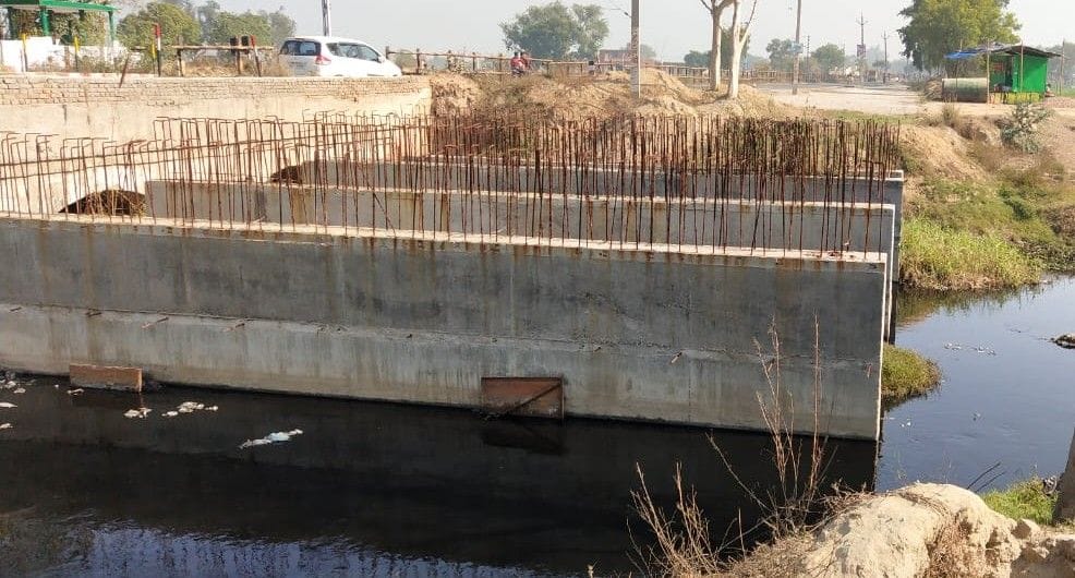 Hathras: Many work of development stuck due to attaching account of Public Works Department