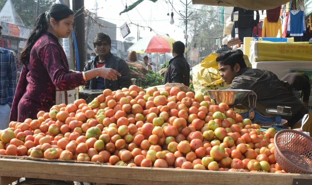 onions price goes upwards by 10 rupees