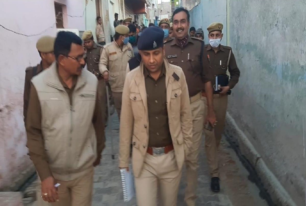 man committed suicide after killing son and wife in mathura