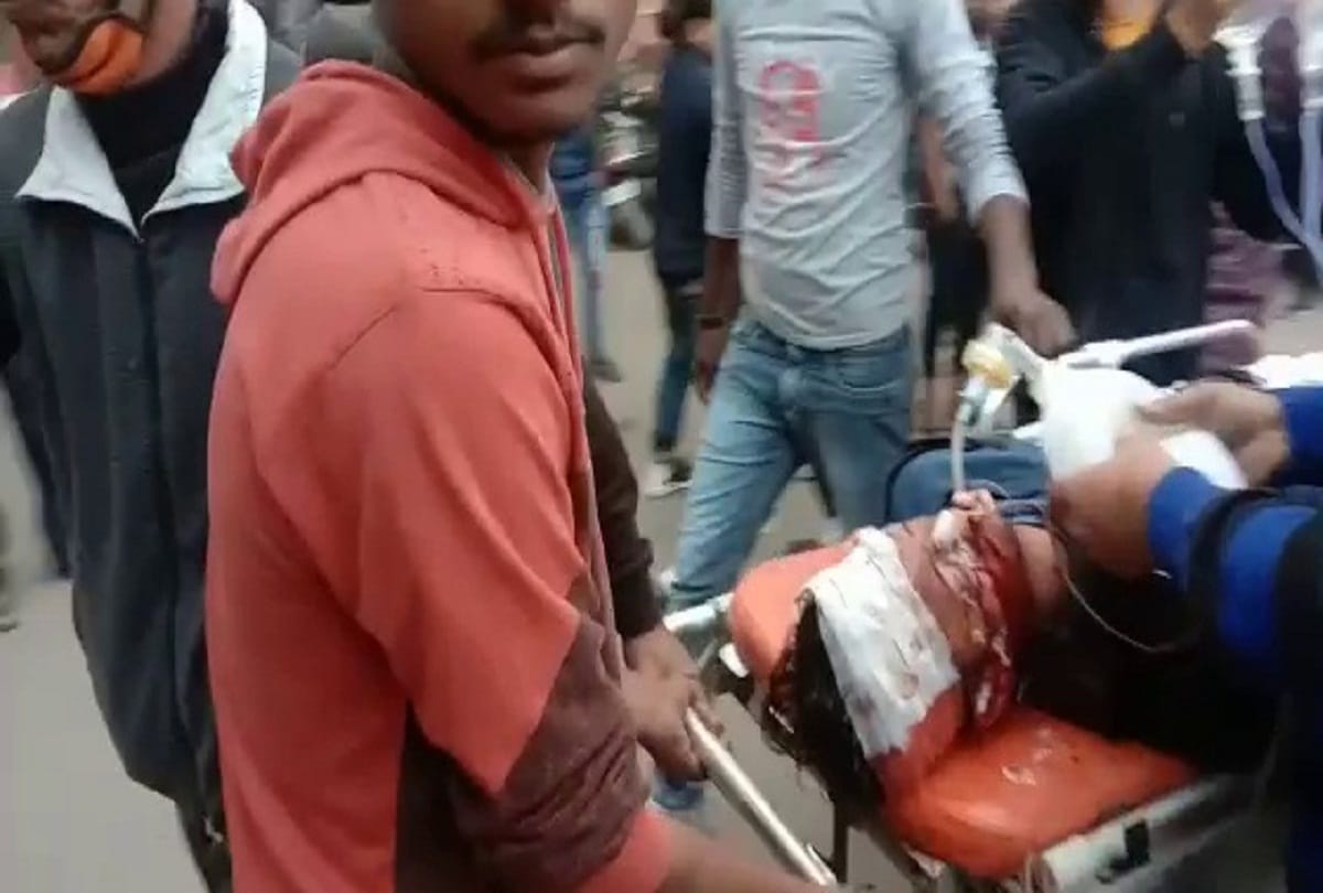 Bullets fired on youth in broad daylight in Prayagraj, condition critical