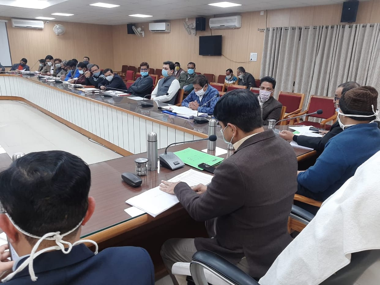 Administration committed to provide water to tail: DM