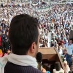 किसान पंचायत को संबोधित करते हुए जयंत चौधरी।