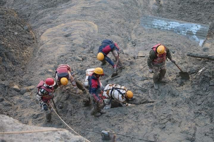 Uttarakhand Chamoli Glacier Burst News: Victim vikram Told Horrible story of disaster