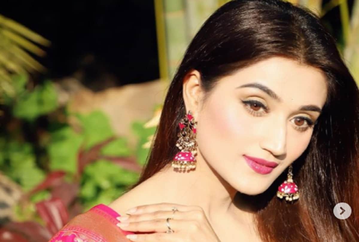 Union HRD Minister Ramesh Pokhriyal's daughter Arushi Nishank all set to make Bollywood debut with Taapsee and Bhumi, Pics out