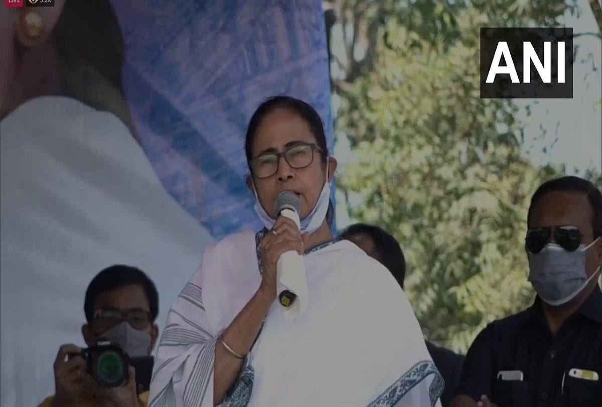 mamata benerjee claimed that central government is not giving money under prime minister kisan yojana