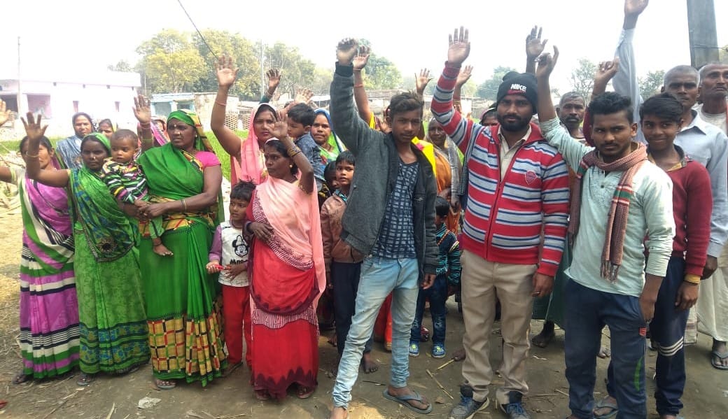 Villagers protest in Azamgarh alleging uprooting