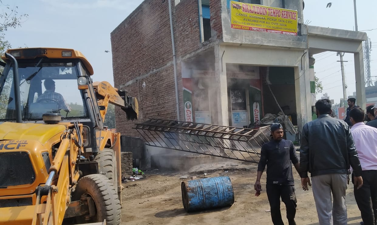 demolition campaign in grain market in ballabhgarh