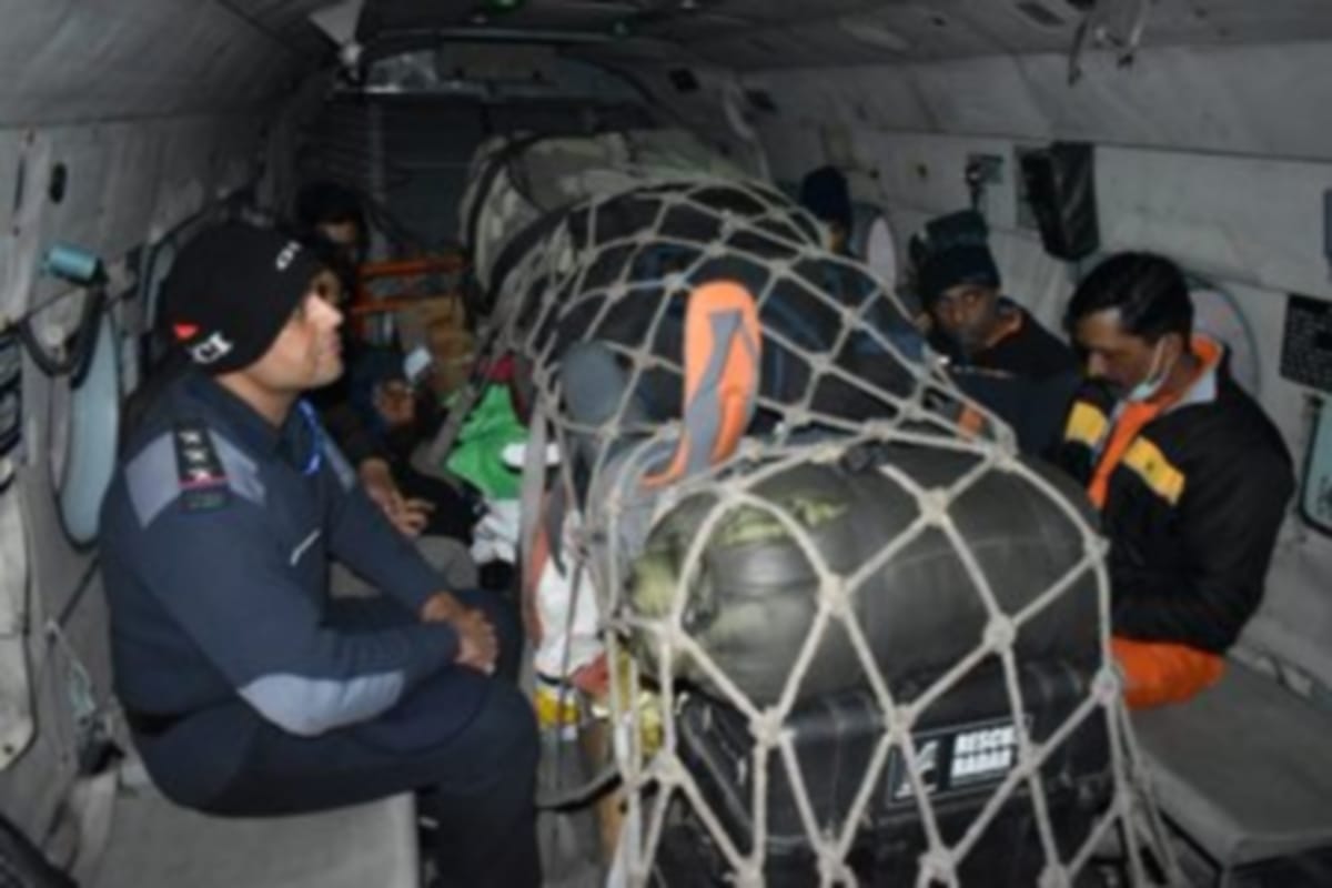 uttarakhand chamoli disaster latest news: third day rescue operation continues, itbp clear way of tunnel, photos
