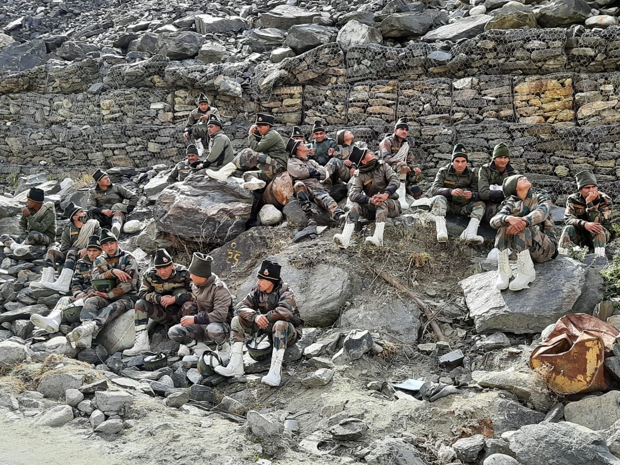 Chamoli Glacier Burst latest news : rescue teams forgets every thing for saving life of stuck people