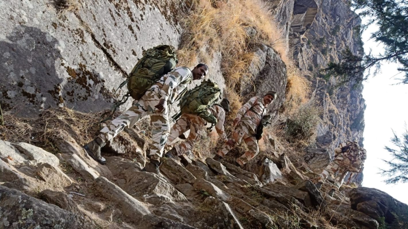 Chamoli Glacier Burst latest news : rescue teams forgets every thing for saving life of stuck people