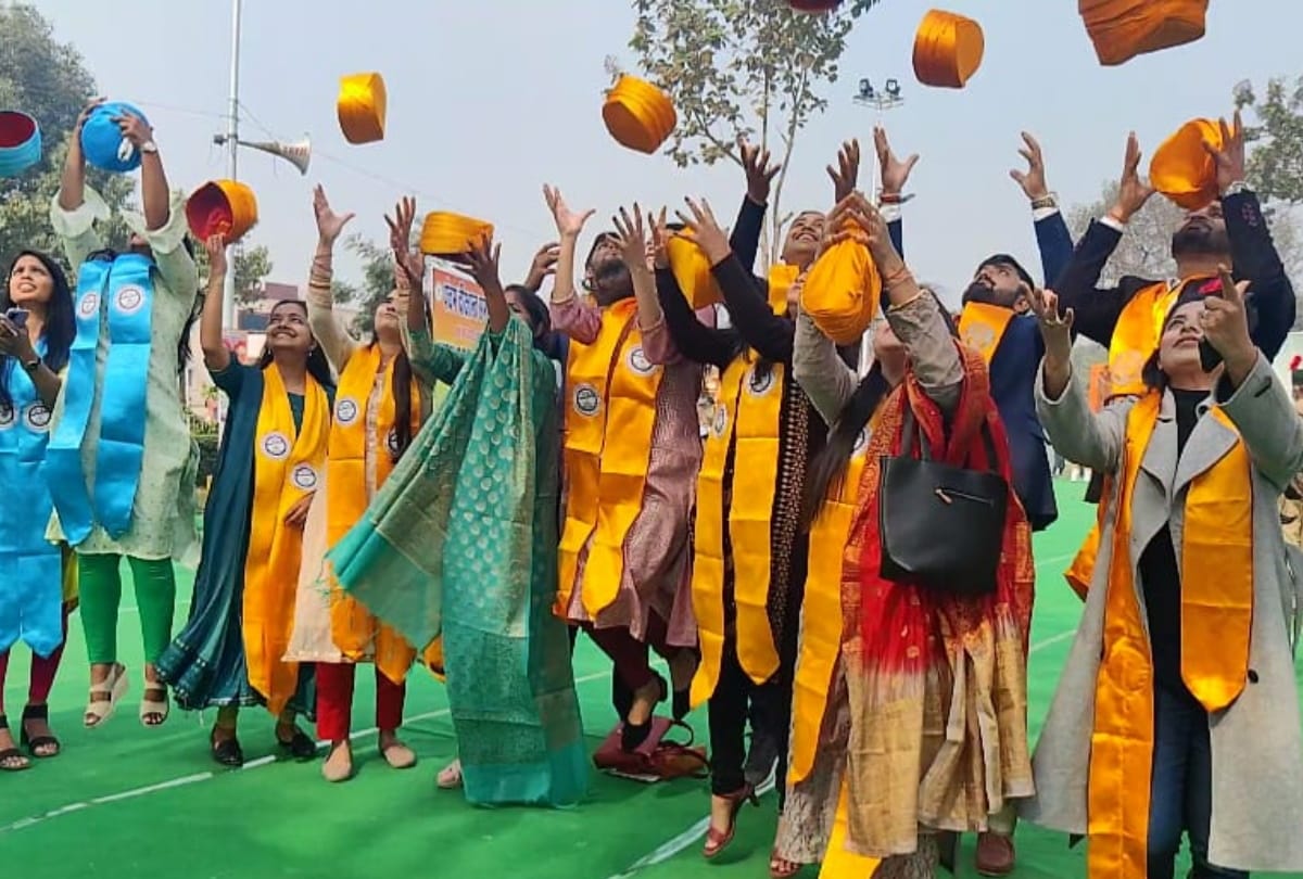 MMMUT fifth convocation starts from welcome to Governor Anandiben Patel see latest photos