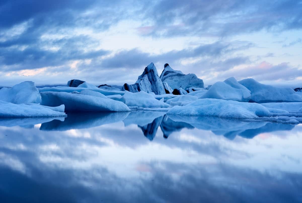 thwaites glacier antarctica most dangerous glacier in the world which can bring a deluge