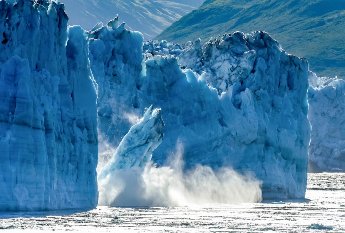 thwaites glacier antarctica most dangerous glacier in the world which can bring a deluge