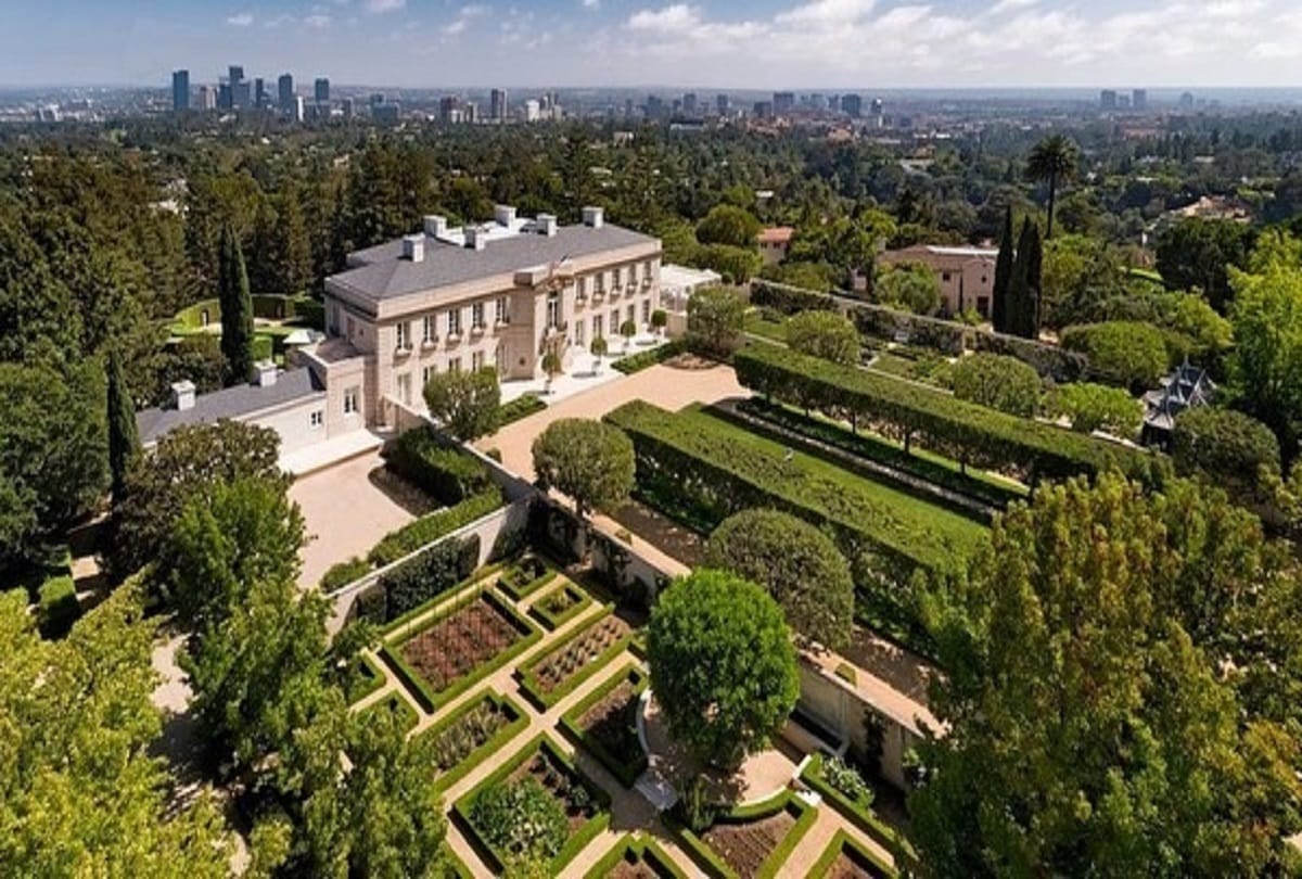 Jeff Bezos Interesting Facts jeff bezos house and lifestyle
