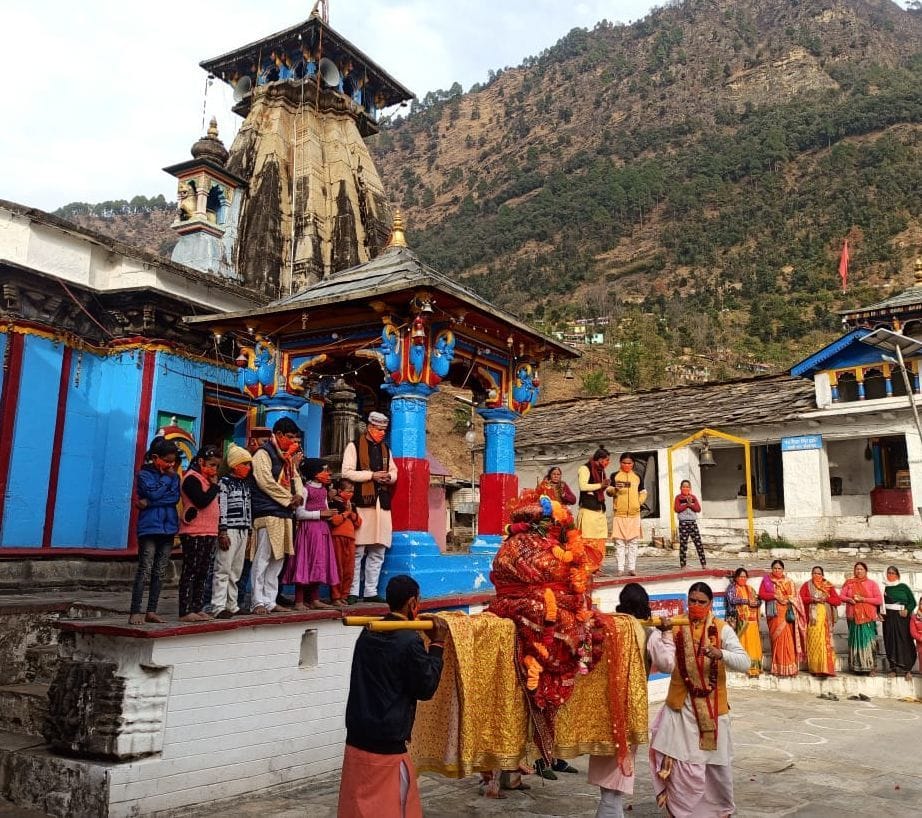 Dari Devi Doli reached Omkareshwar temple