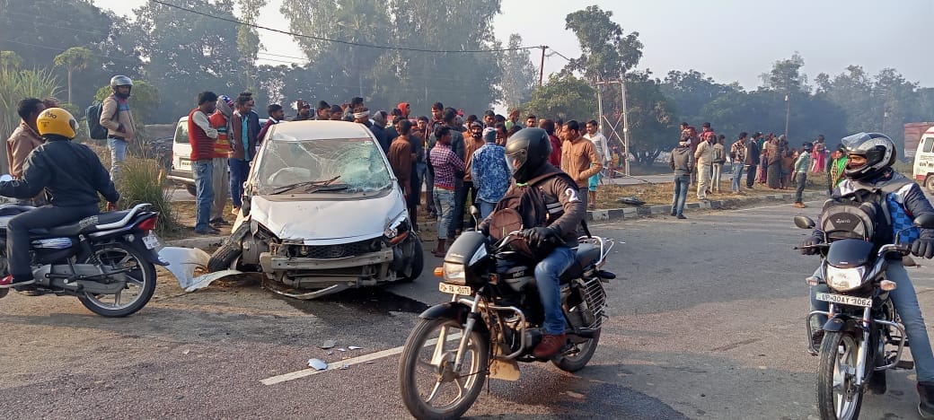 in car accident two students injured when cross the road