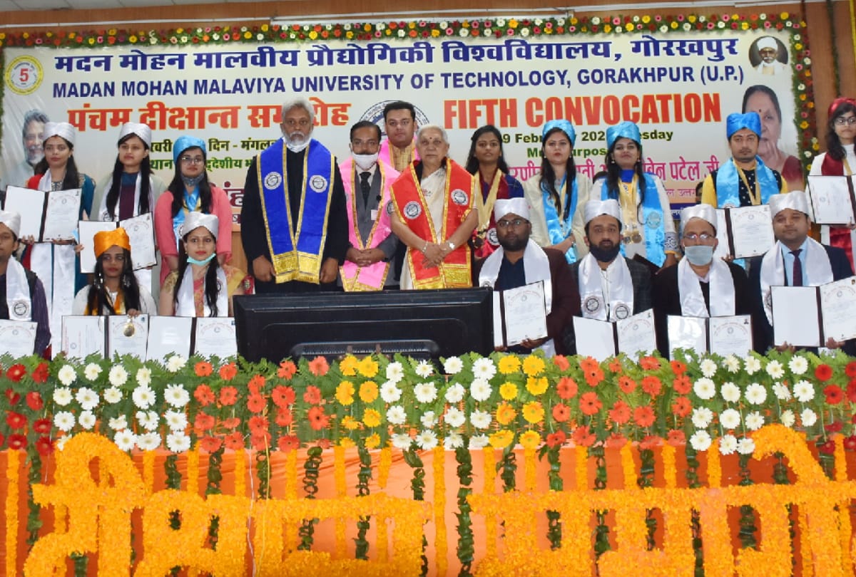 Jalpurush advised to connect Science with Sense in MMMUT Convocation Gorakhpur
