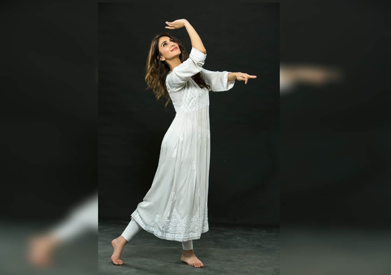 Hrithik Roshan actress vaani kapoor denies to do films in which actresses are cast as showpiece