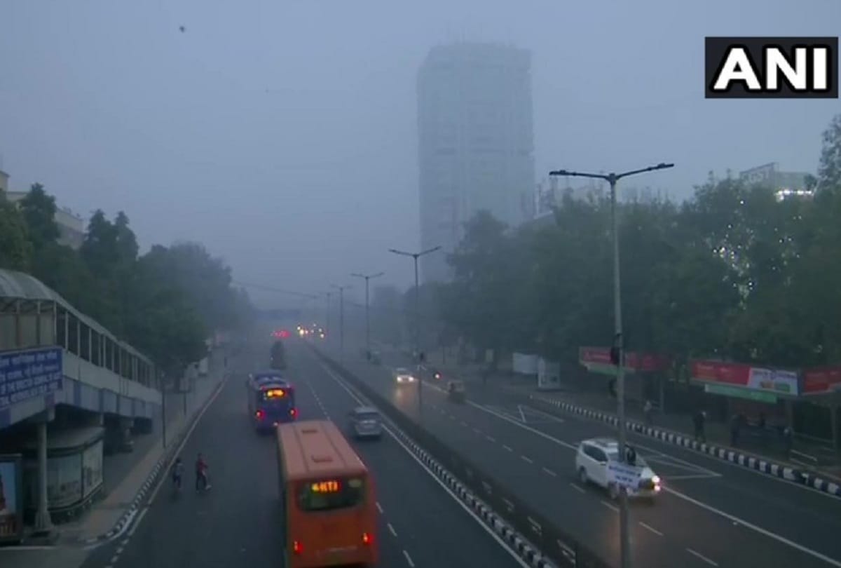 Delhi news:  Delhi night colder than Shimla hope for relief with clear weather